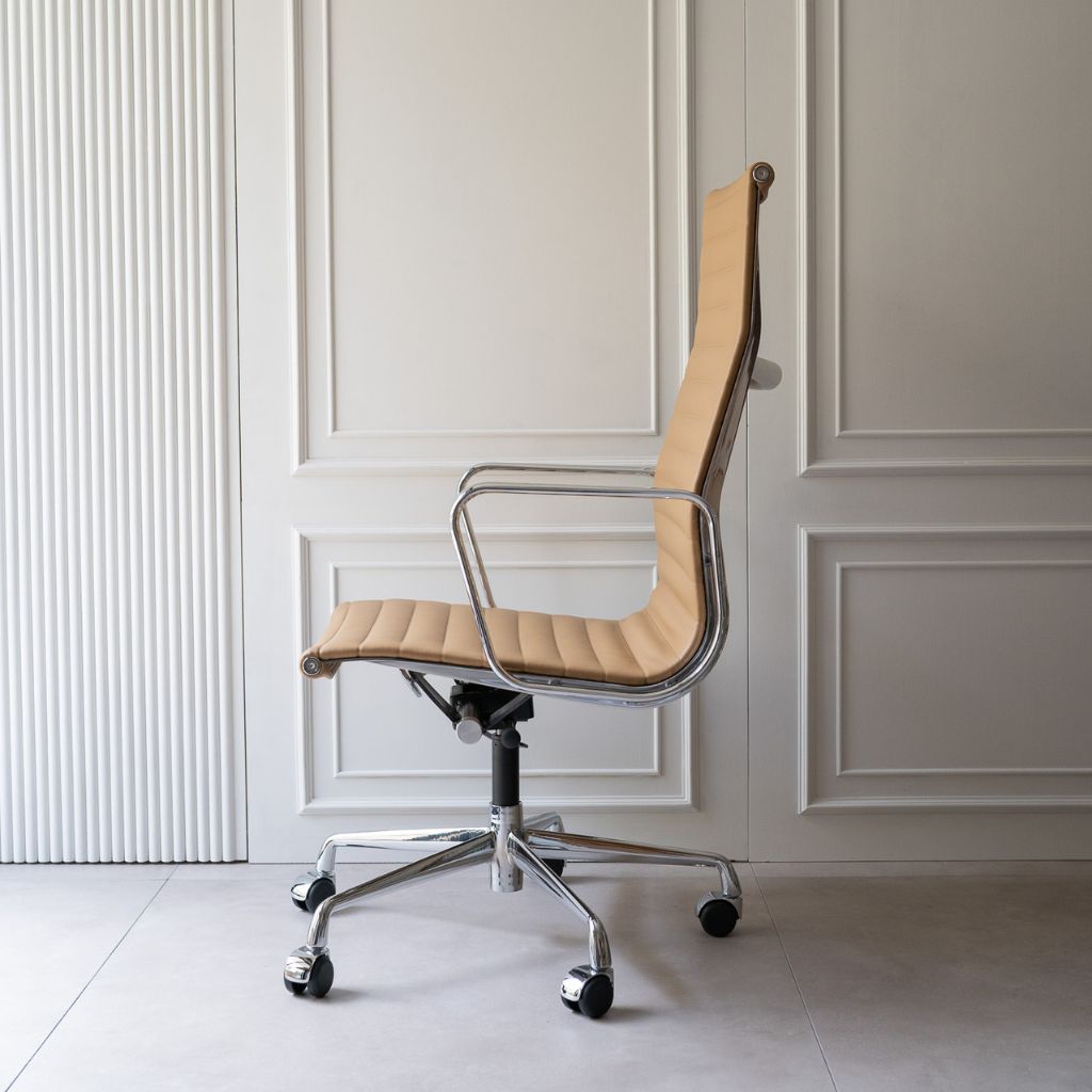 Executive Flat Chair High Lightbrown / エグゼクティブ フラットチェア ハイ ライトブラウン アルミナムチェア