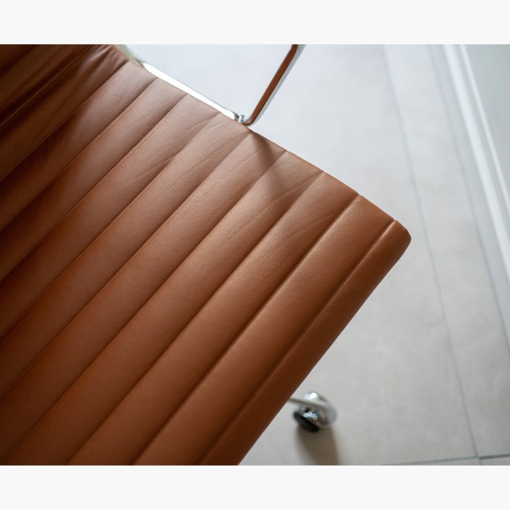 Management Flat Chair Brown / マネイジメント フラットチェア