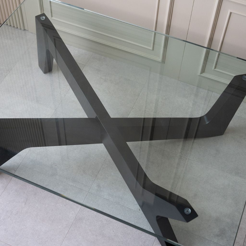 型押しガラスならではの表情のあるデザイン UKKO/ガラストップ テーブル (ナチュラル)