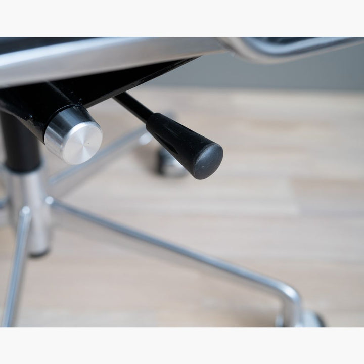 Executive Flat Chair High Lightbrown / エグゼクティブ フラット