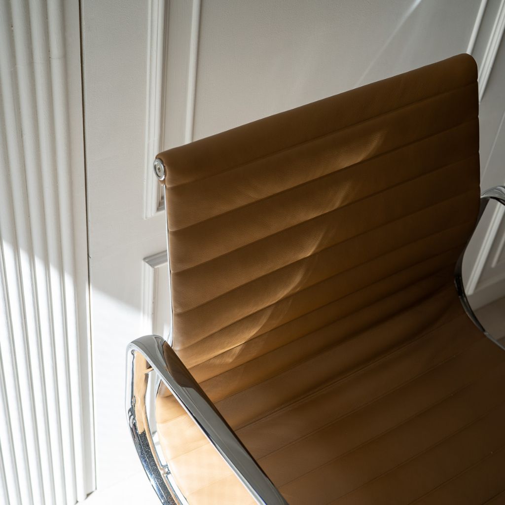 Management Flat Chair Lightbrown / マネイジメント フラットチェア