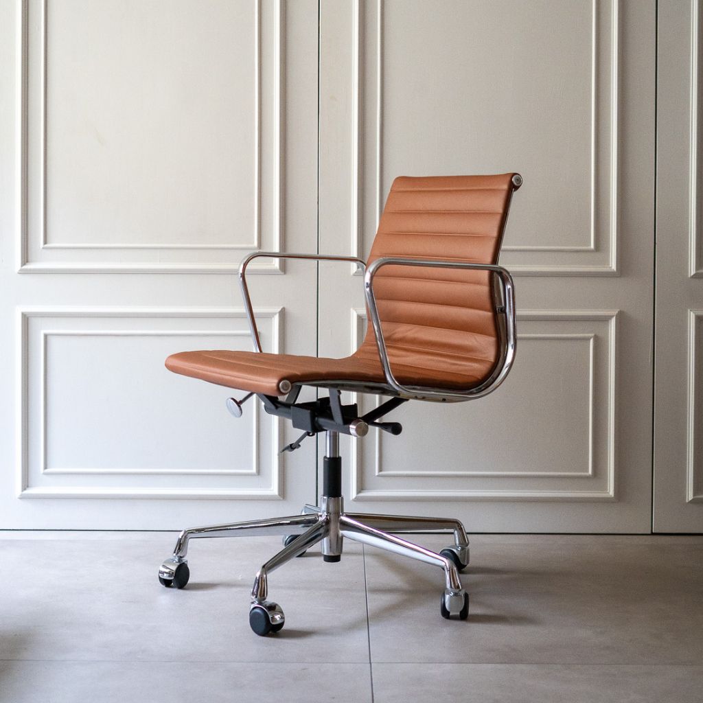 Management Flat Chair Brown/ マネイジメント フラットチェア ブラウン アルミナムチェア