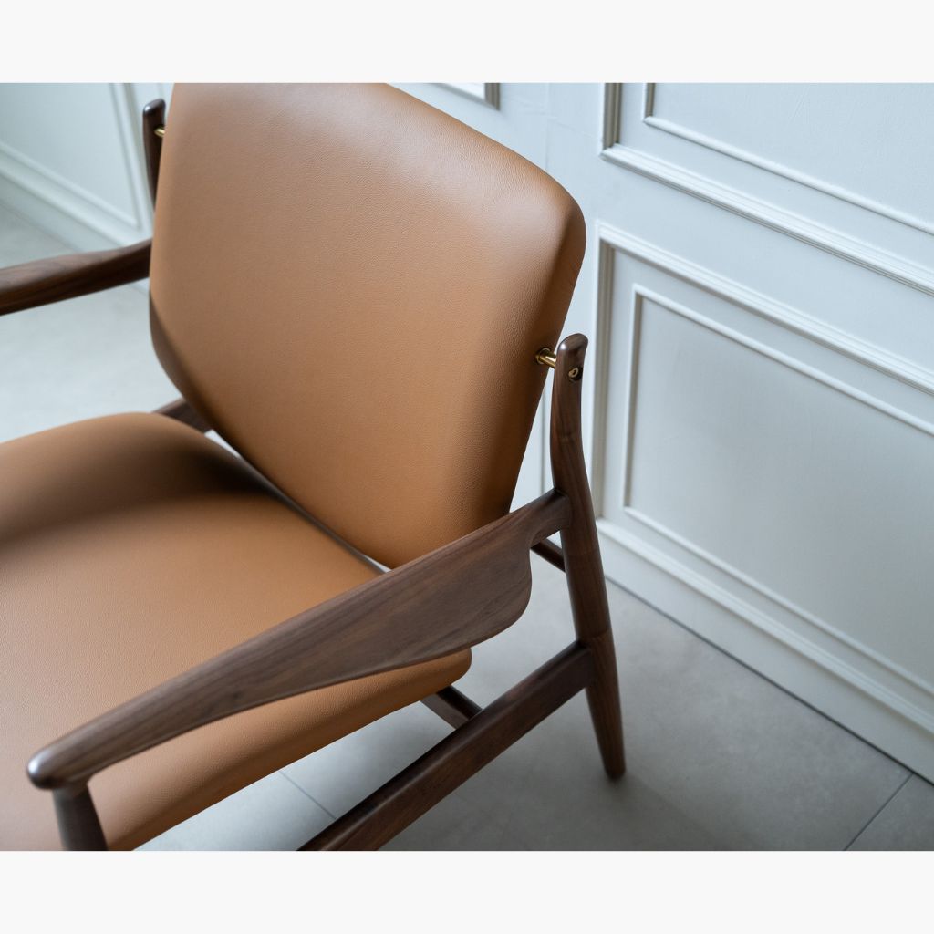 France Chair Brown / フランスチェア ブラウン  フィン・ユール