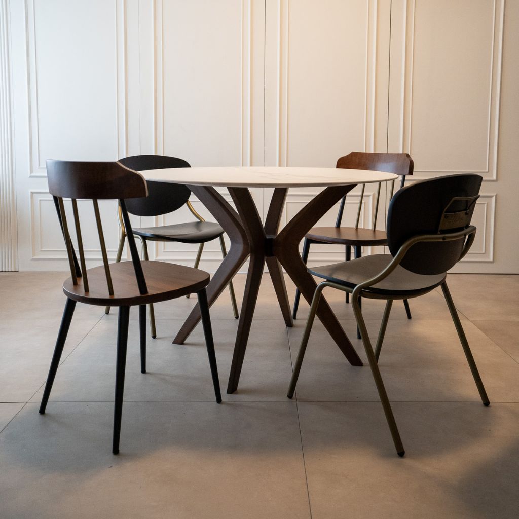 N出品　イタリア製　在庫４脚　２脚セット　コスカチェア　ブラック 木製スタックチェア ブラック脚タイプ 幅490 奥行552 高さ800 4脚