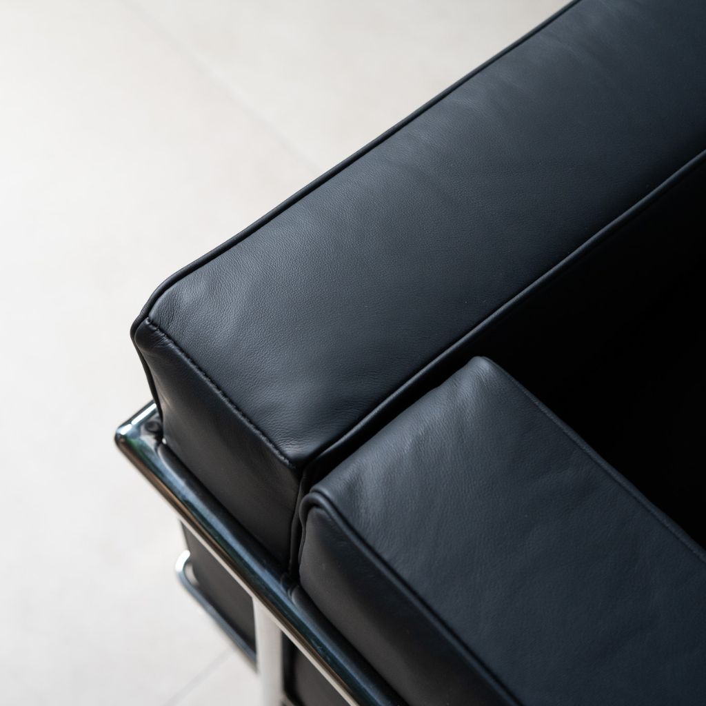 LC2 1 Seat Sofa / LC2 シングルソファ ル・コルビュジエ – KuHoN