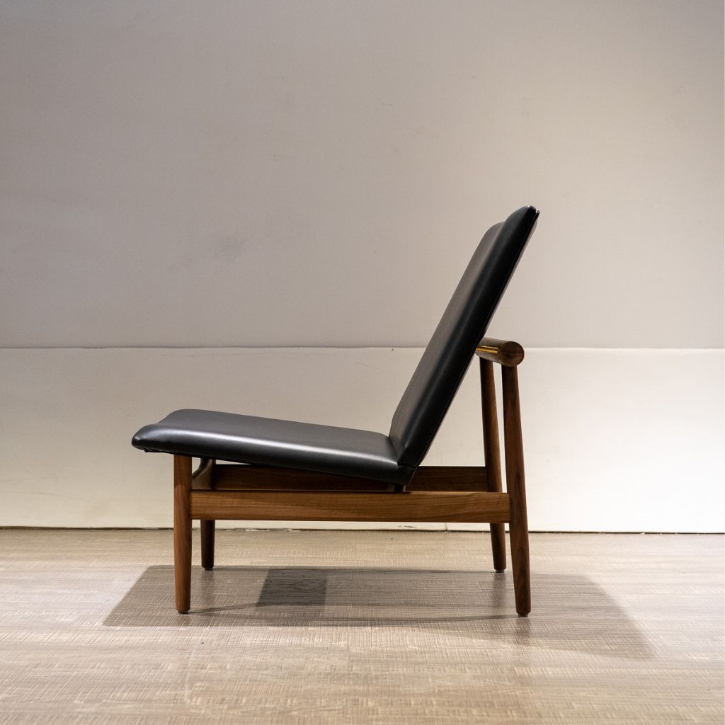 Japan Chair Black / ジャパンチェア ブラック フィン・ユール – KuHoN