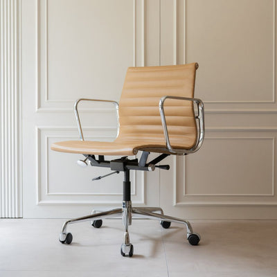 【アウトレット】Management Flat Chair Brown/ 【Outlet】マネイジメント フラットチェア ブラウン 鏡面仕上げ アルミナムチェア