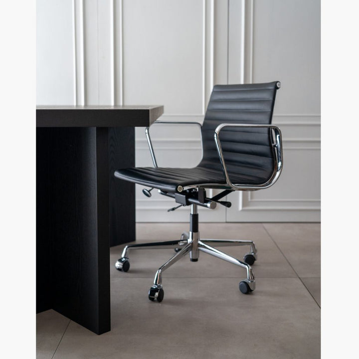 Management Flat Chair Black / マネイジメント フラットチェア Management Flat Chair Black / マネイジメント フラットチェア