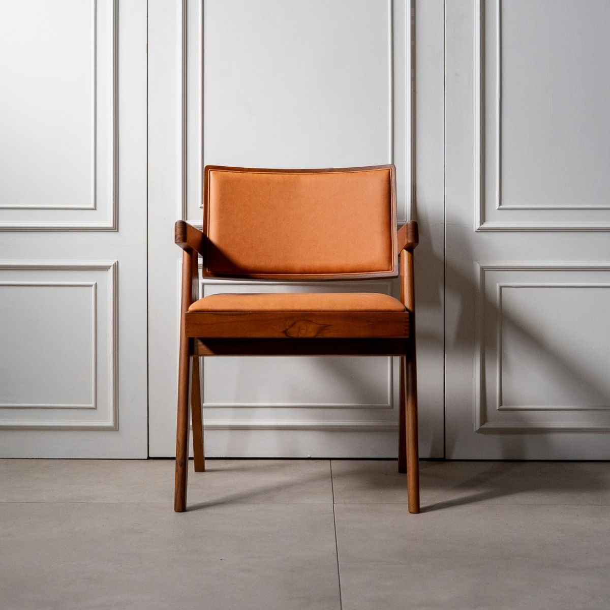 V-leg Office Chair Leather Brown / Vレッグオフィスチェア レザー ブラウン ピエール・ジャンヌレ