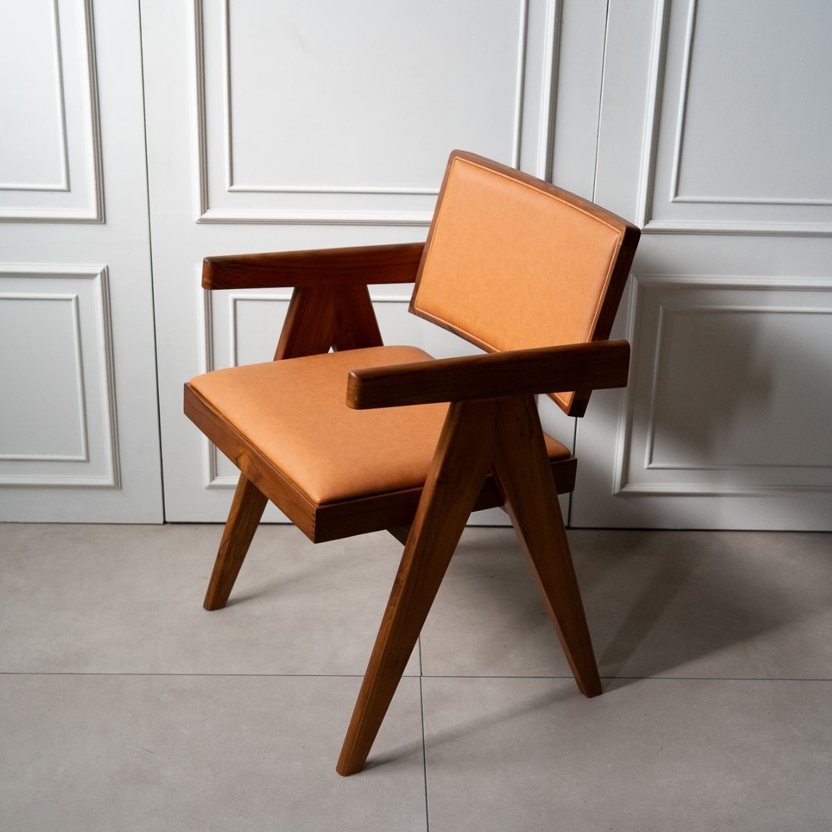 V-leg Office Chair Leather Brown / Vレッグオフィスチェア レザー ブラウン ピエール・ジャンヌレ