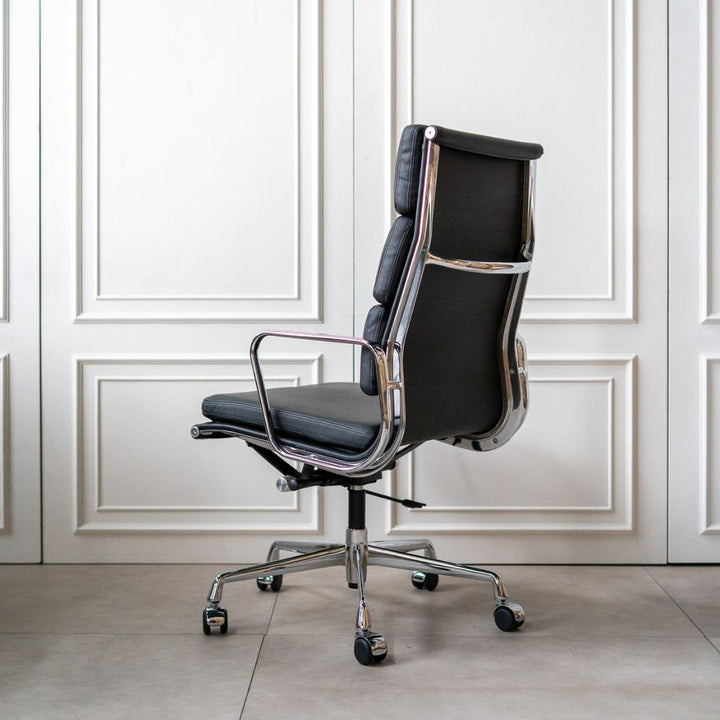Executive Soft Pad Chair High Black / エグゼクティブ ソフトパッド