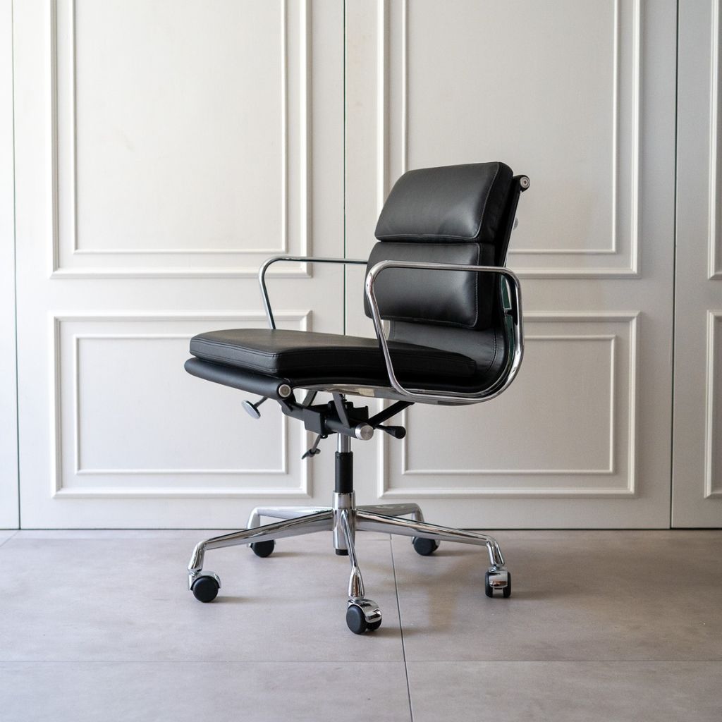 Management Soft Pad Chair Black / マネイジメント フラットチェア ソフトパッド ブラック アルミナムチェア