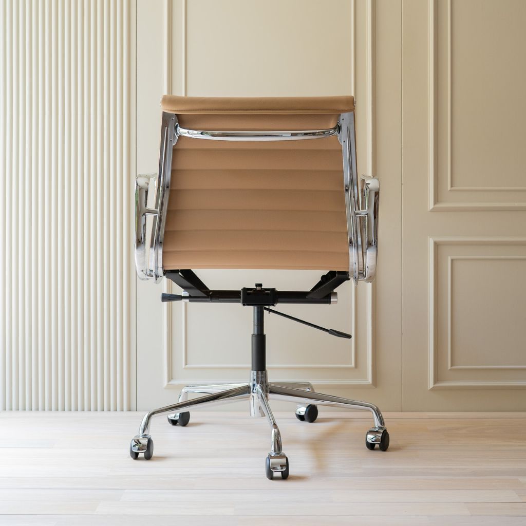 【アウトレット】Management Flat Chair Lightbrown/ 【Outlet】マネイジメント フラットチェア ブラウン アルミナムチェア