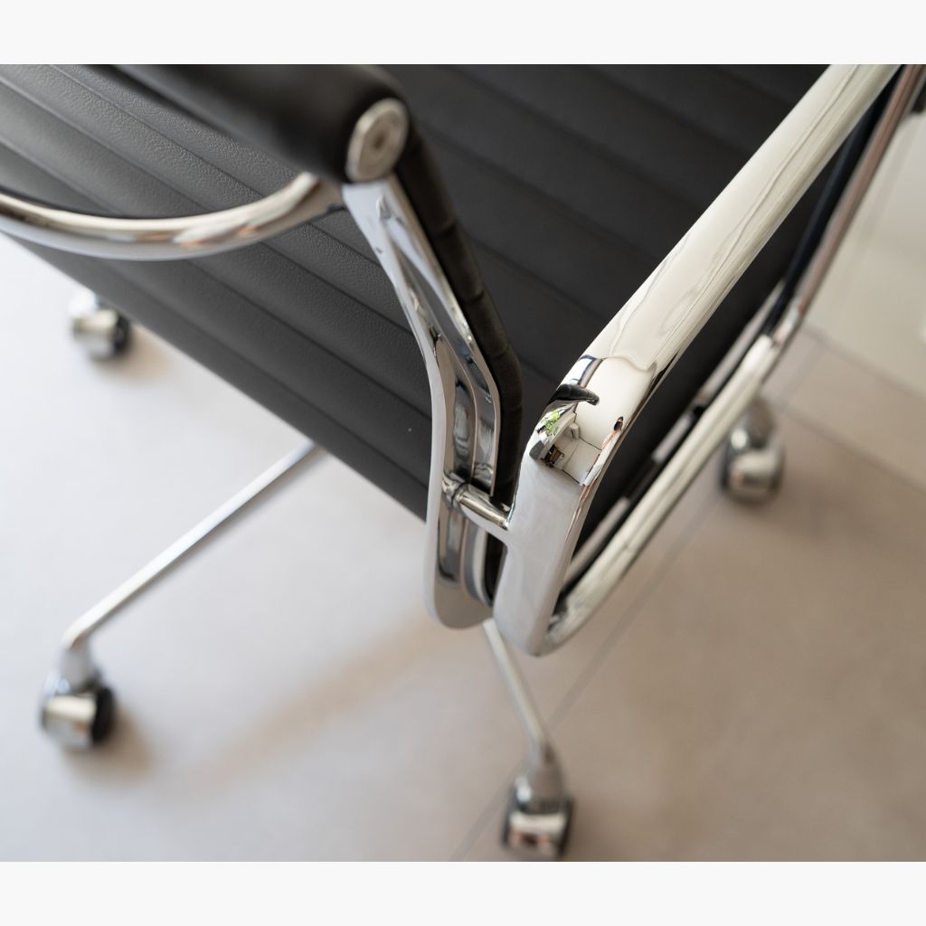 Management Flat Chair Black / マネイジメント フラットチェア