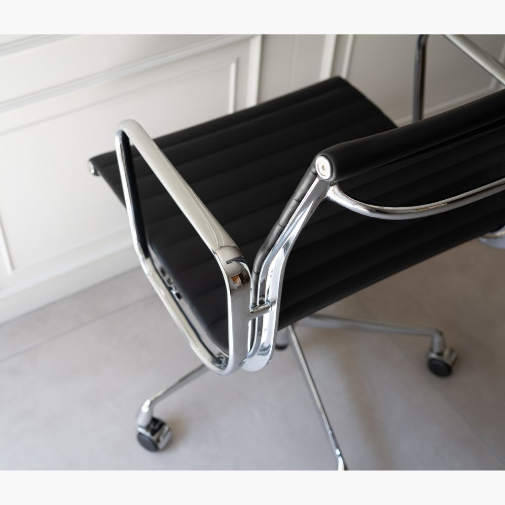 Management Flat Chair Black / マネイジメント フラットチェア 