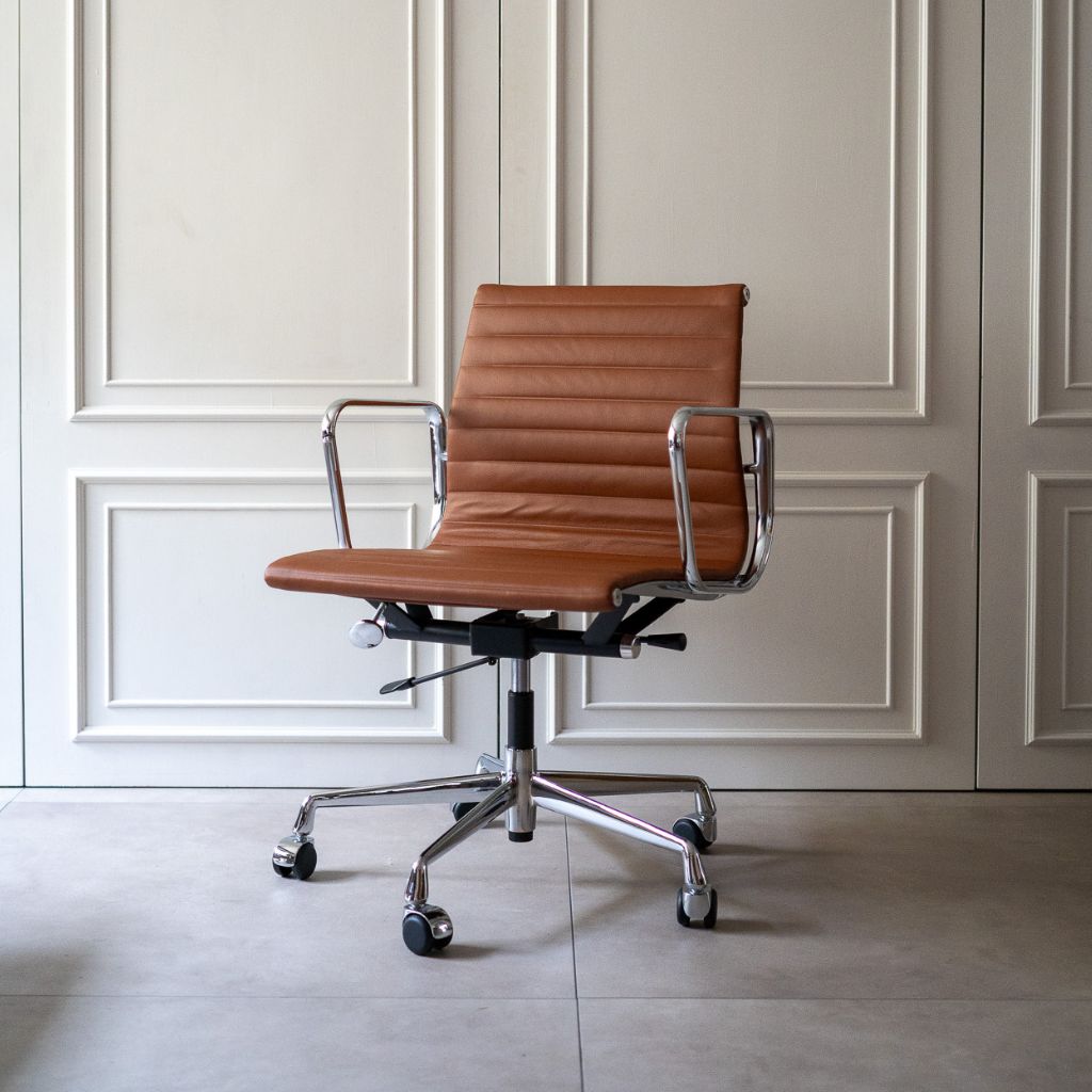 Management Flat Chair Brown/ マネイジメント フラットチェア ブラウン アルミナムチェア