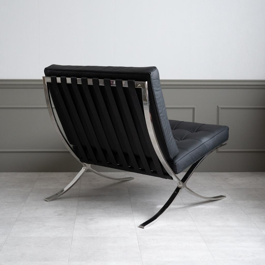 BARCELONA CHAIR 1 SEAT Black / バルセロナチェア シングルソファ ブラック ミース・ファン・デル・ローエ – KuHoN