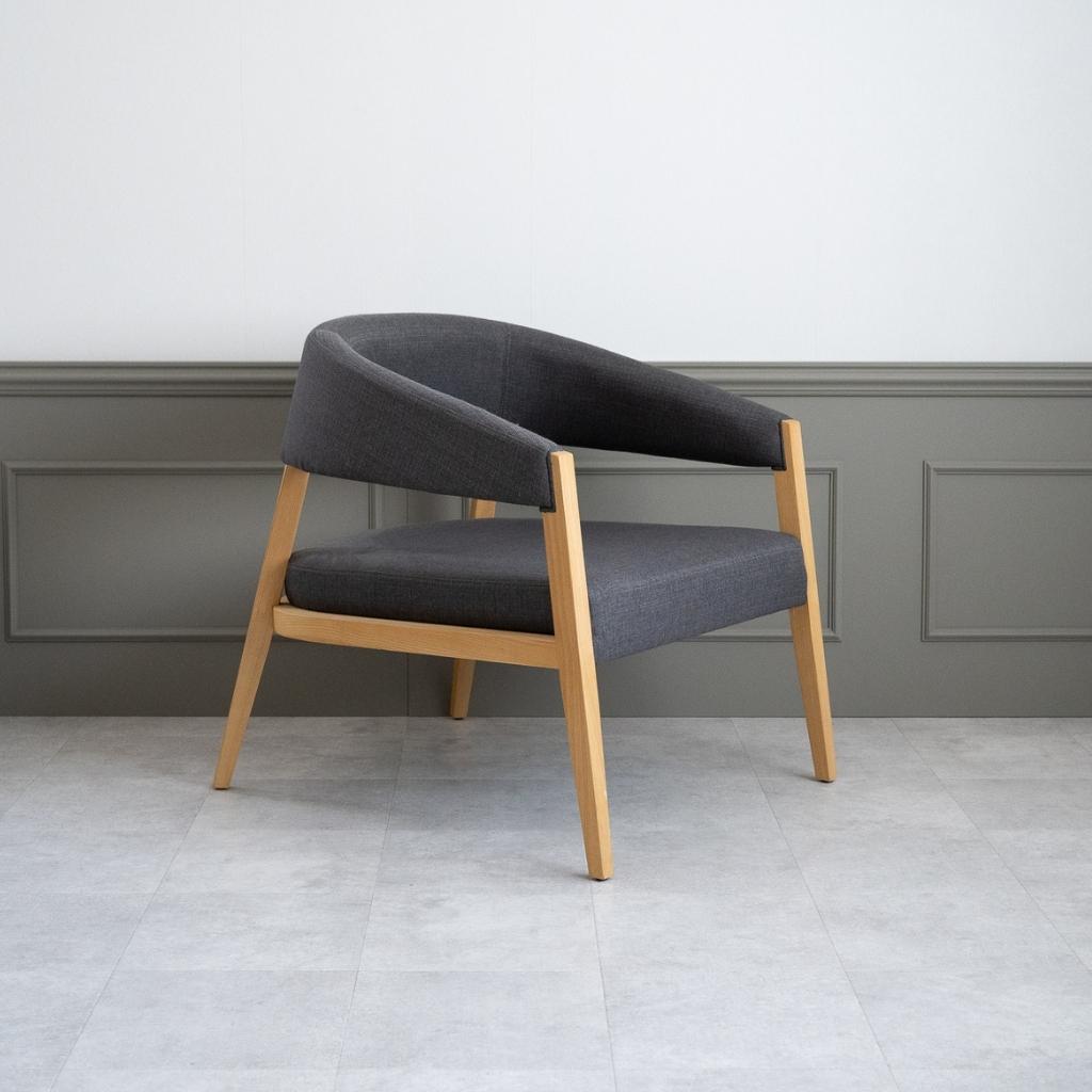 ピエール・ジャンヌレ / カンガルーチェア⭐️A⭐️（2脚出品中）　PH59 ピエール・ジャンヌレ / カンガルーチェア⭐️A⭐️（2脚出品中