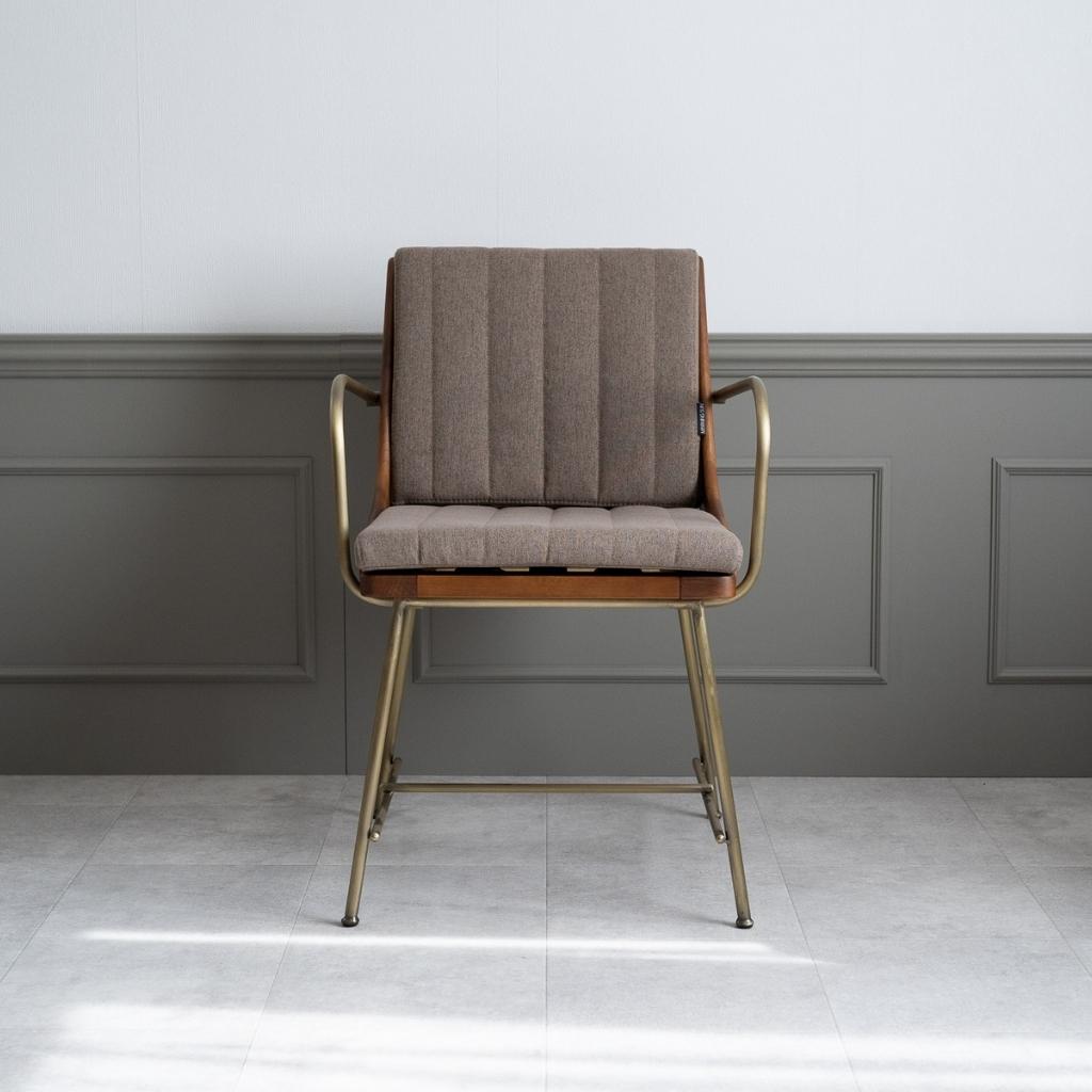 Karak Arm Chair / カラックアームチェア – KuHoN