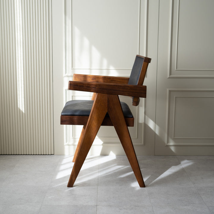 V-leg Office Chair Leather Black / Vレッグオフィスチェア レザー